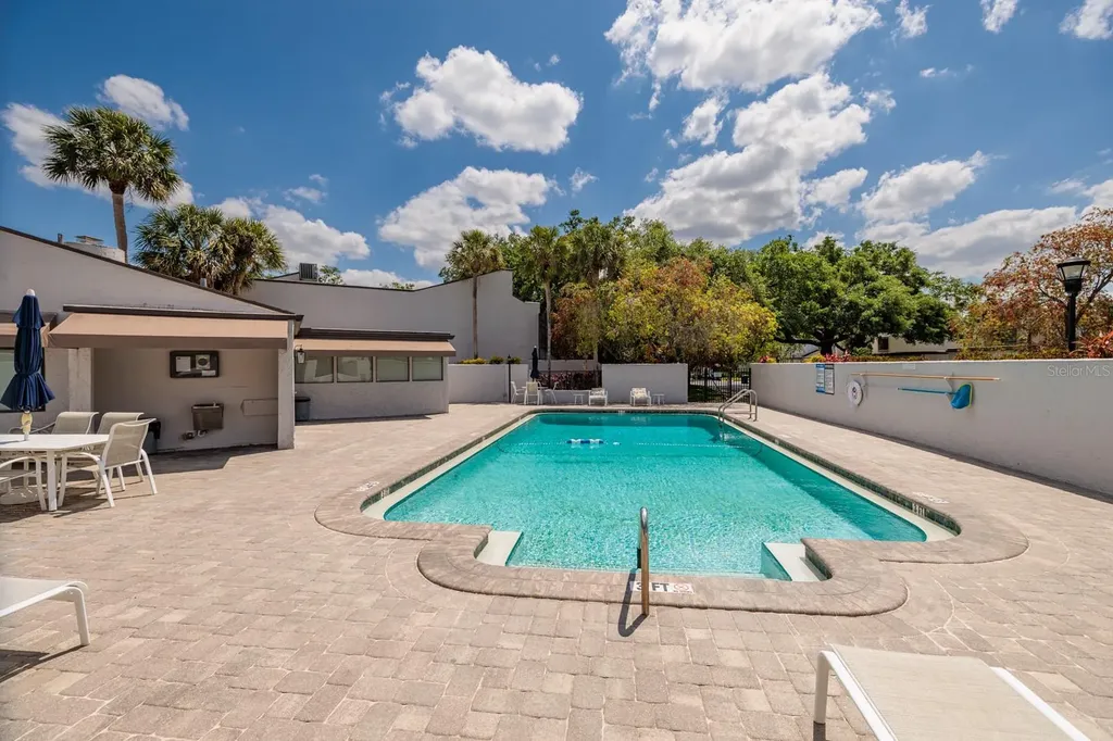 4207 Fairway Run Tampa FL 33618