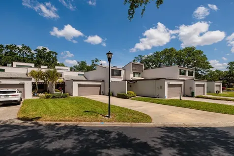 4207 Fairway Run Tampa FL 33618
