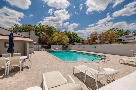 4207 Fairway Run Tampa FL 33618