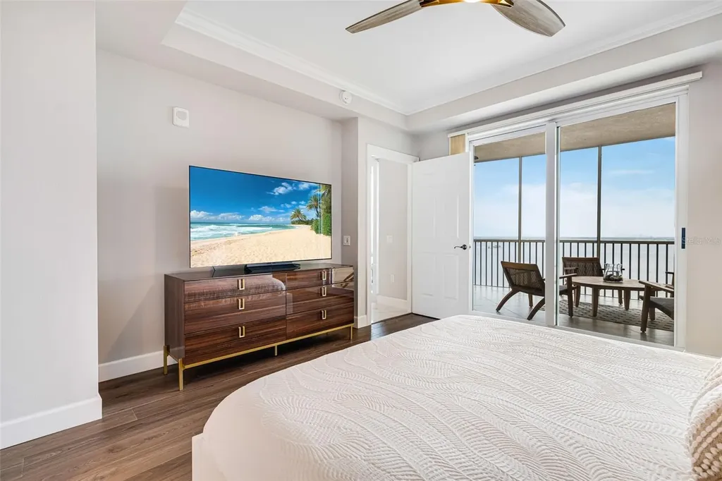 2745 1st Street Fort Myers FL 33916