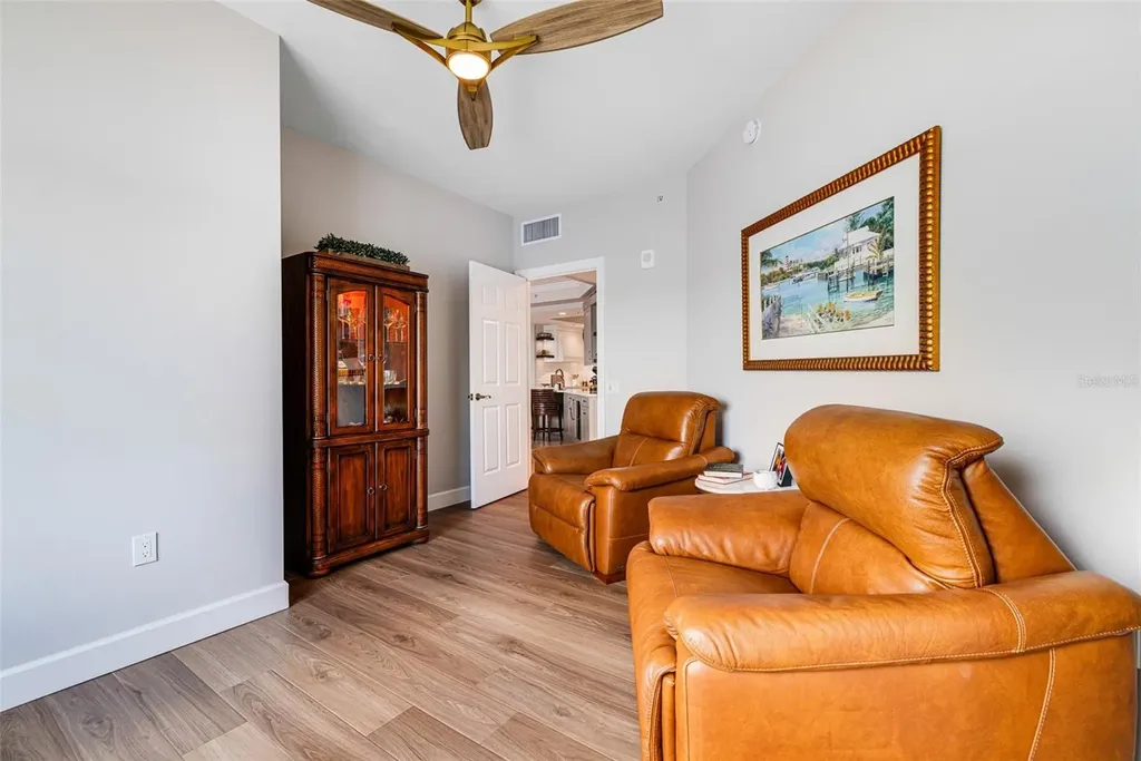 2745 1st Street Fort Myers FL 33916