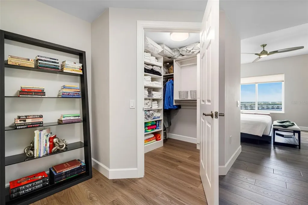 2745 1st Street Fort Myers FL 33916