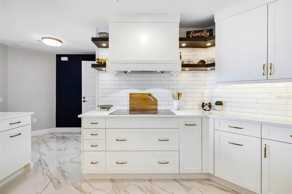 2745 1st Street Fort Myers FL 33916