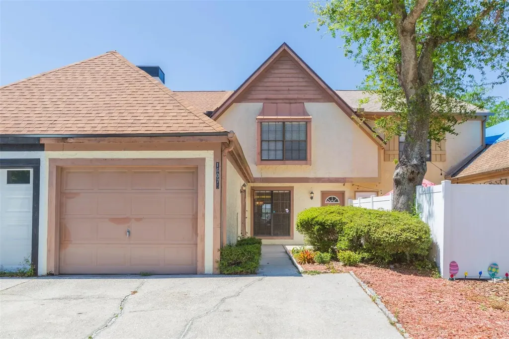 16075 Dawnview Drive Tampa FL 33624