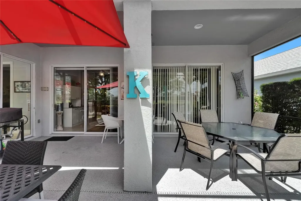 1102 Emerald Dunes Drive Sun City Center FL 33573