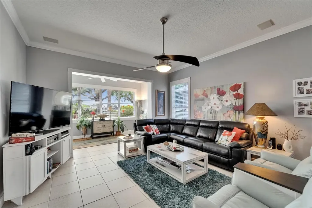 1102 Emerald Dunes Drive Sun City Center FL 33573