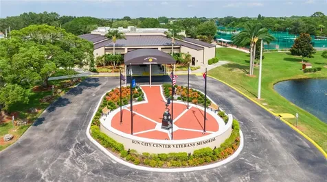 1102 Emerald Dunes Drive Sun City Center FL 33573