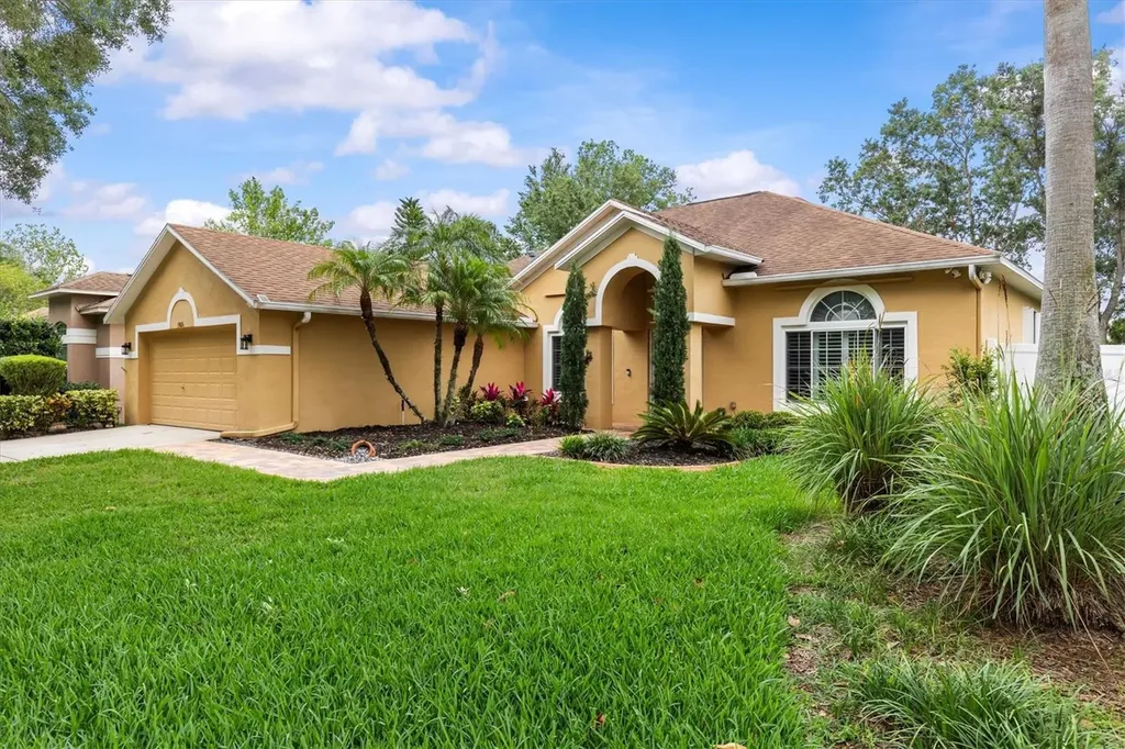 19026 Dove Creek Drive Tampa FL 33647