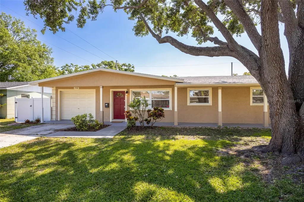2765 57th Street N St Petersburg FL 33710