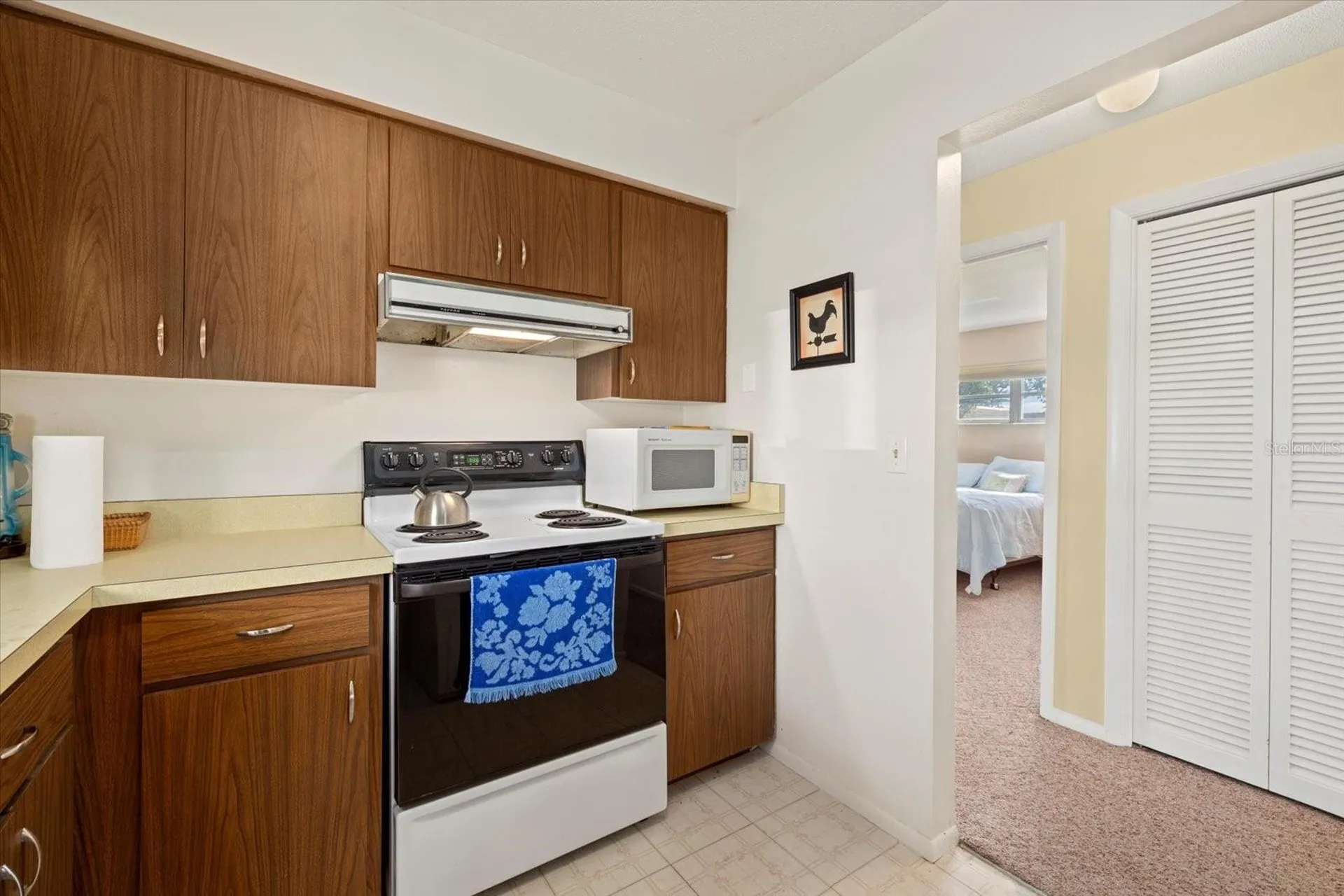1343 Glendale Circle W Sarasota FL 34232