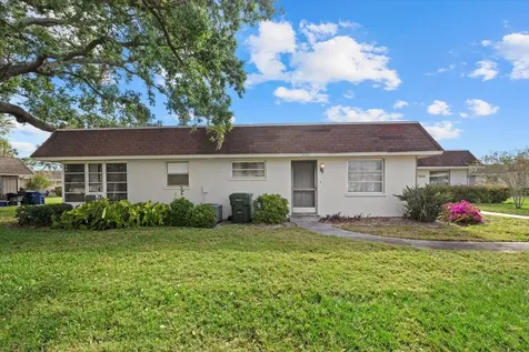 1343 Glendale Circle W Sarasota FL 34232