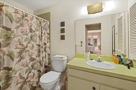 1343 Glendale Circle W Sarasota FL 34232