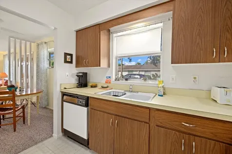 1343 Glendale Circle W Sarasota FL 34232