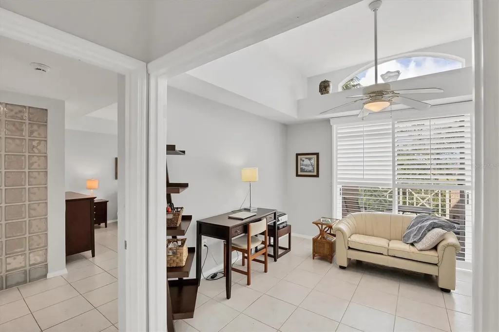 7334 Regina Royale Sarasota FL 34238