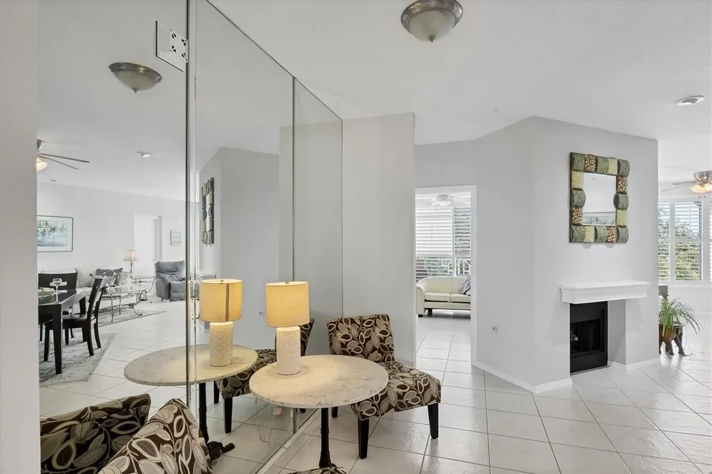 7334 Regina Royale Sarasota FL 34238