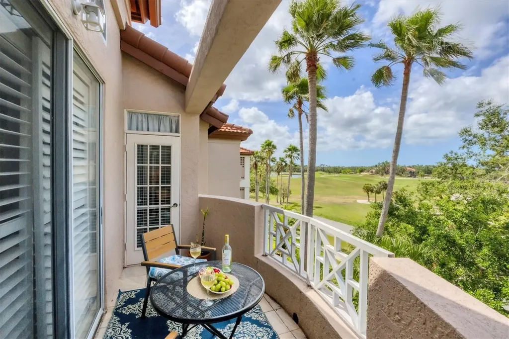 7334 Regina Royale Sarasota FL 34238