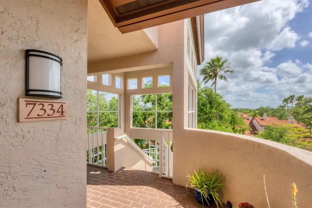 7334 Regina Royale Sarasota FL 34238
