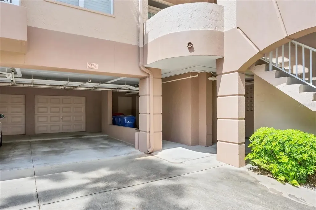 7334 Regina Royale Sarasota FL 34238