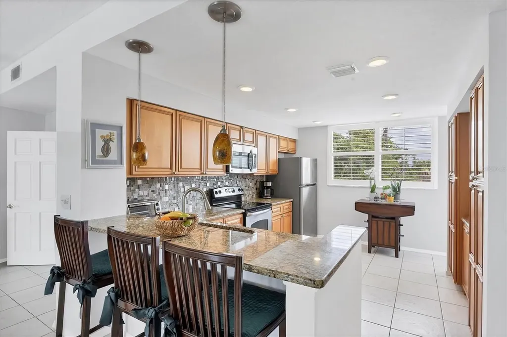 7334 Regina Royale Sarasota FL 34238