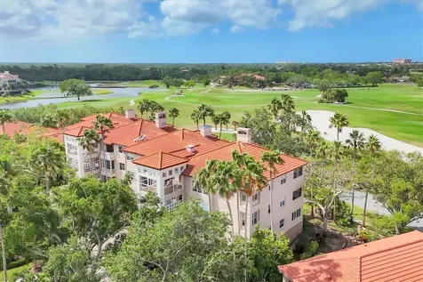 7334 Regina Royale Sarasota FL 34238