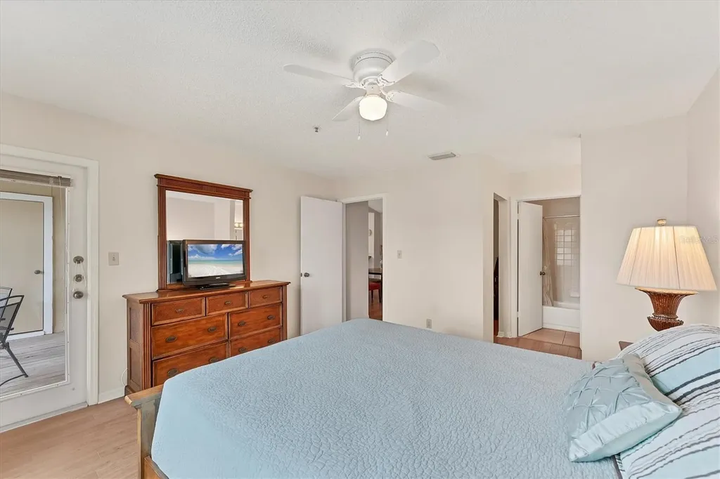 4017 Crockers Lake Boulevard Sarasota FL 34238