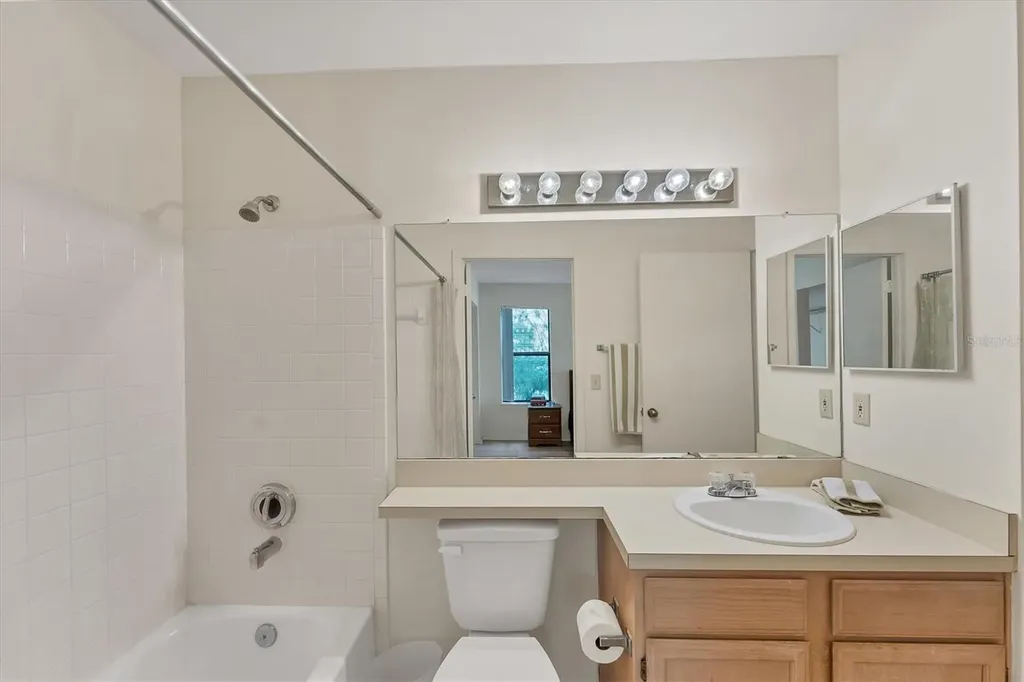 4017 Crockers Lake Boulevard Sarasota FL 34238