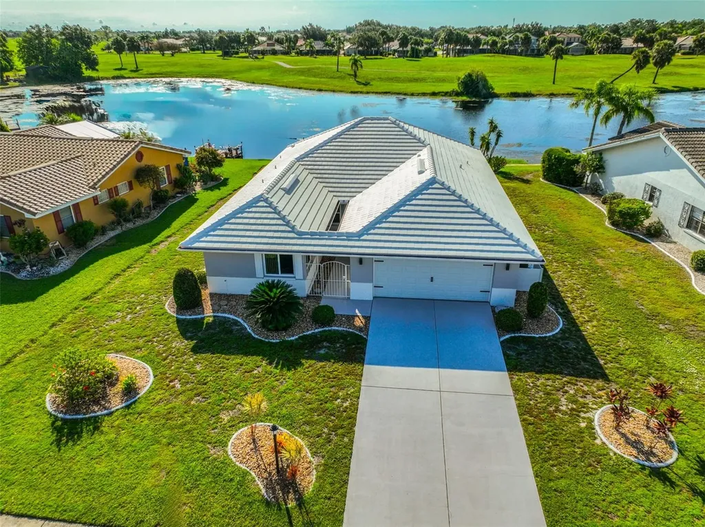 1806 Wolf Laurel Drive Sun City Center FL 33573