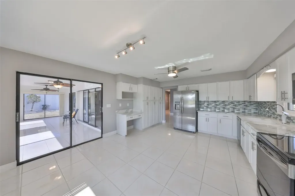 1806 Wolf Laurel Drive Sun City Center FL 33573