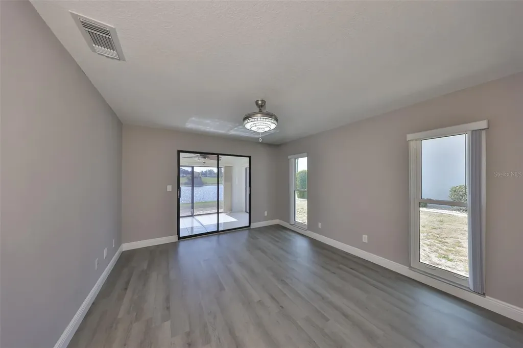 1806 Wolf Laurel Drive Sun City Center FL 33573