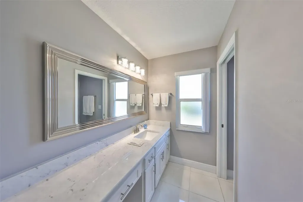 1806 Wolf Laurel Drive Sun City Center FL 33573