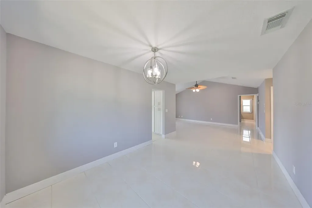 1806 Wolf Laurel Drive Sun City Center FL 33573