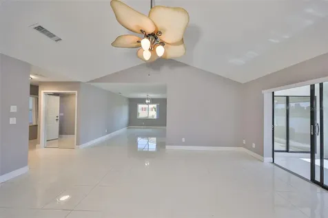 1806 Wolf Laurel Drive Sun City Center FL 33573