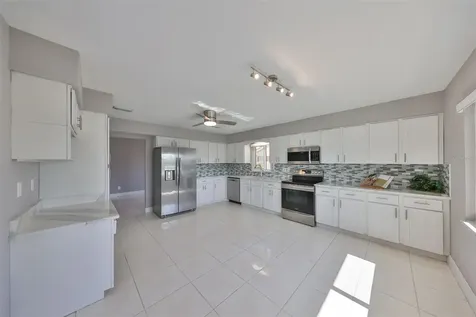 1806 Wolf Laurel Drive Sun City Center FL 33573