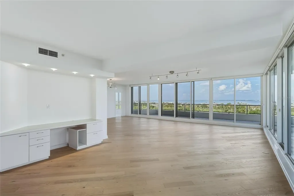 545 Sanctuary Drive Longboat Key FL 34228