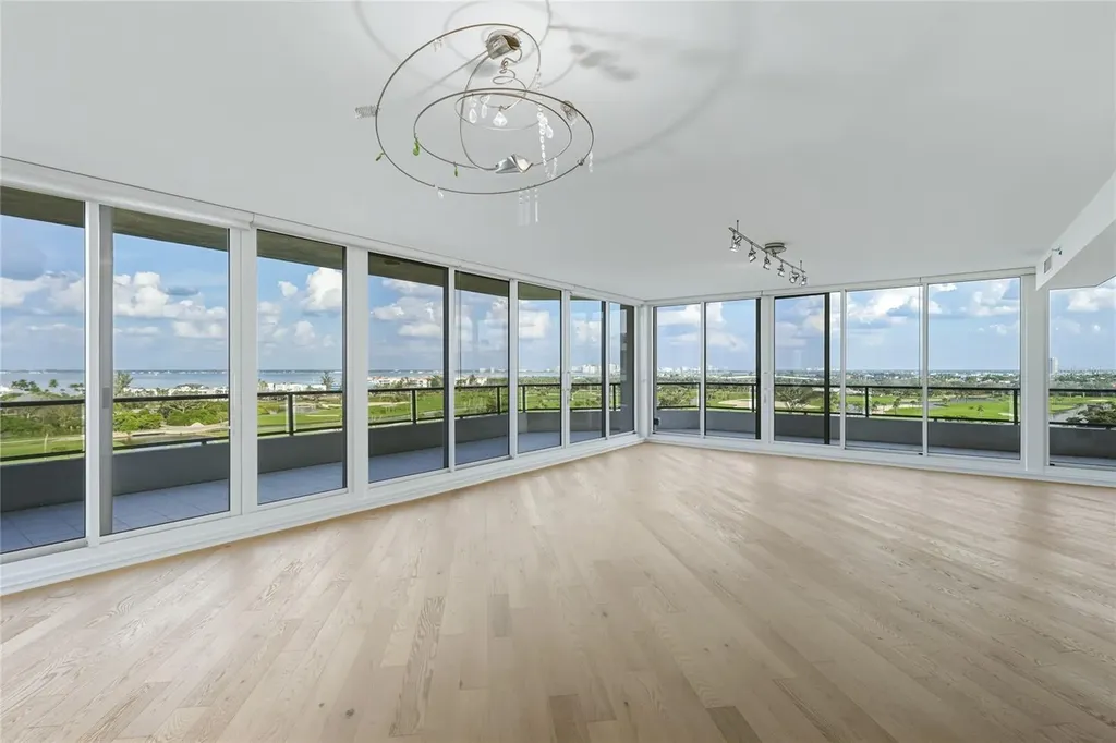 545 Sanctuary Drive Longboat Key FL 34228
