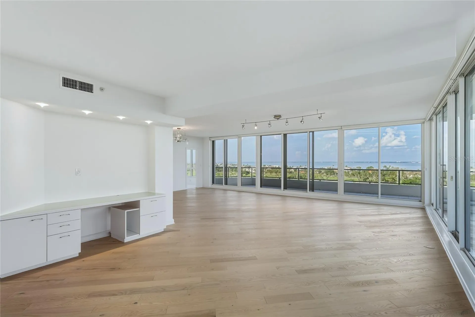 545 Sanctuary Drive Longboat Key FL 34228