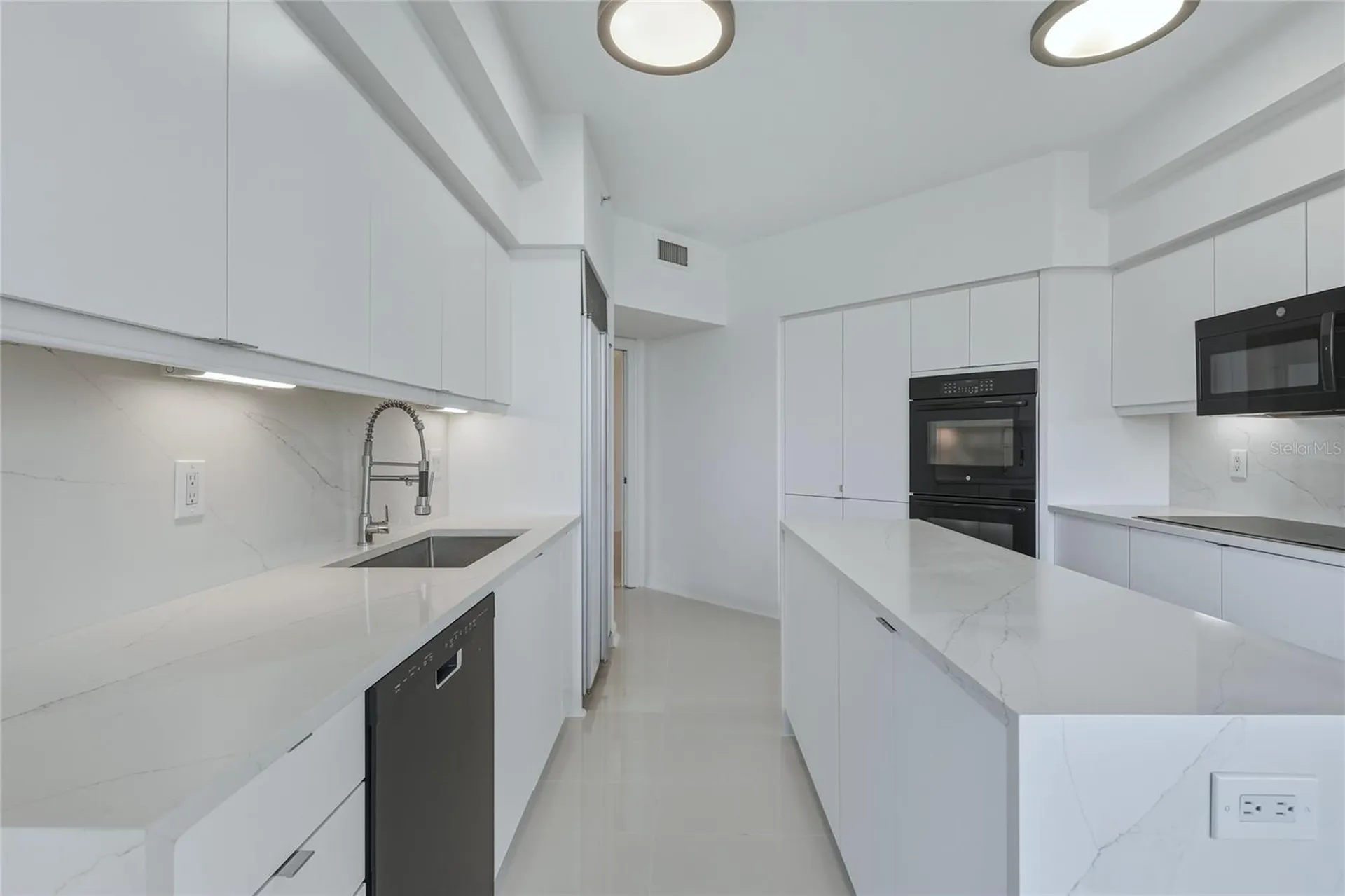 545 Sanctuary Drive Longboat Key FL 34228