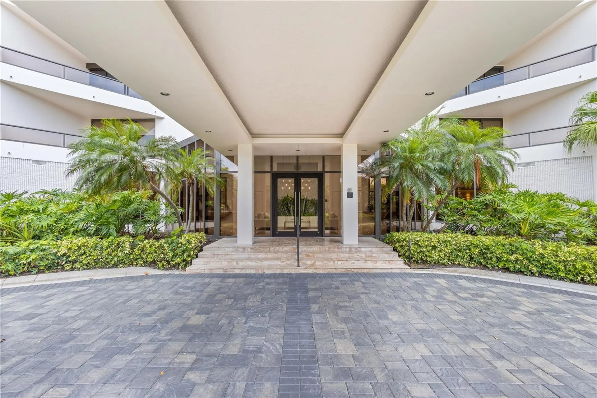 545 Sanctuary Drive Longboat Key FL 34228