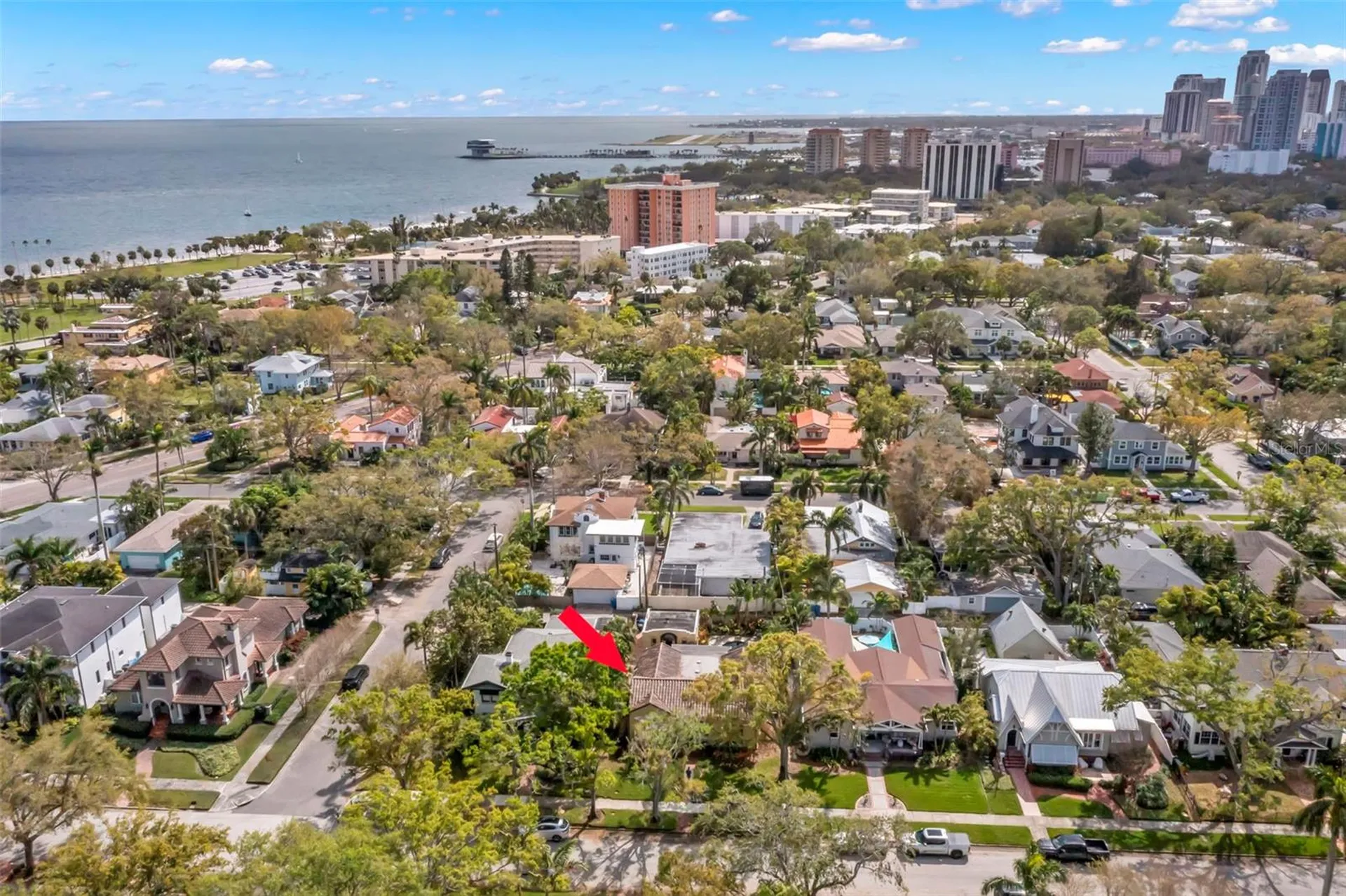 646 16th Avenue NE St Petersburg FL 33704