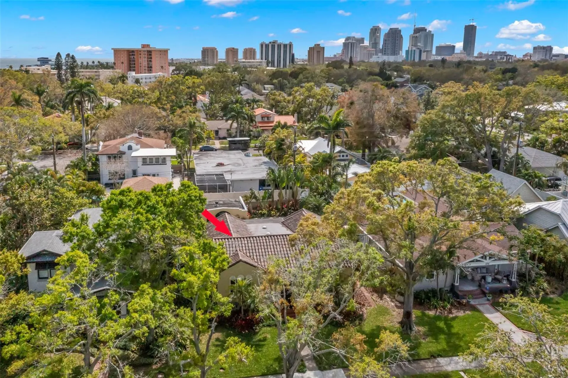 646 16th Avenue NE St Petersburg FL 33704