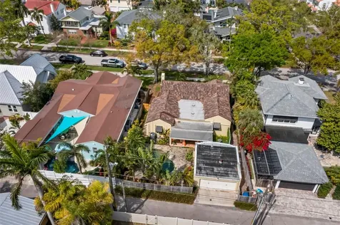 646 16th Avenue NE St Petersburg FL 33704