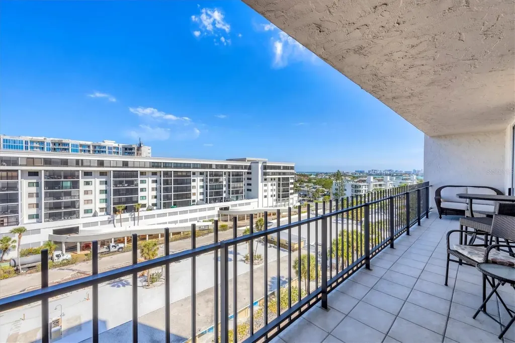 1212 Benjamin Franklin Drive Sarasota FL 34236