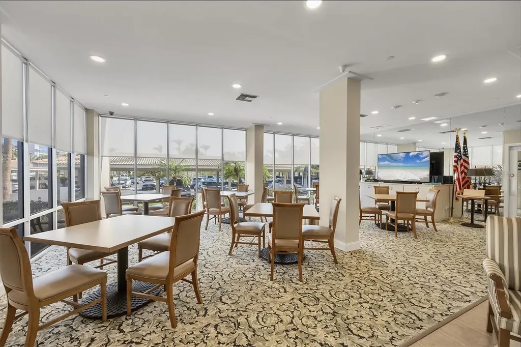 1212 Benjamin Franklin Drive Sarasota FL 34236