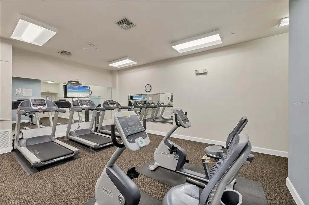 1212 Benjamin Franklin Drive Sarasota FL 34236