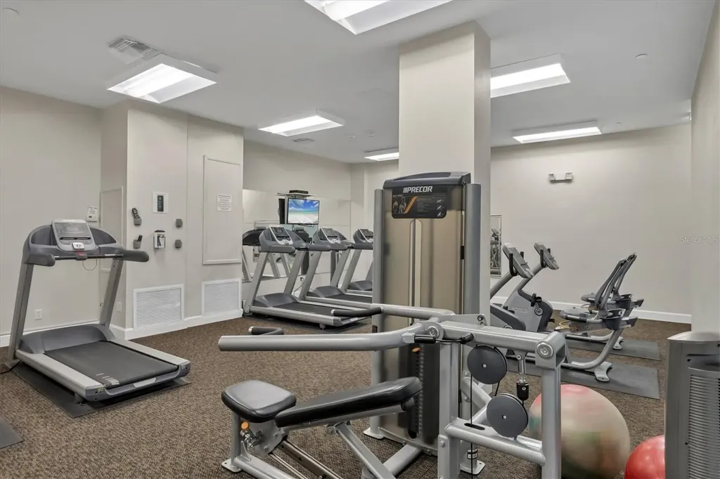 1212 Benjamin Franklin Drive Sarasota FL 34236