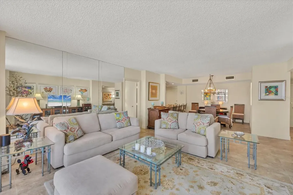 1212 Benjamin Franklin Drive Sarasota FL 34236