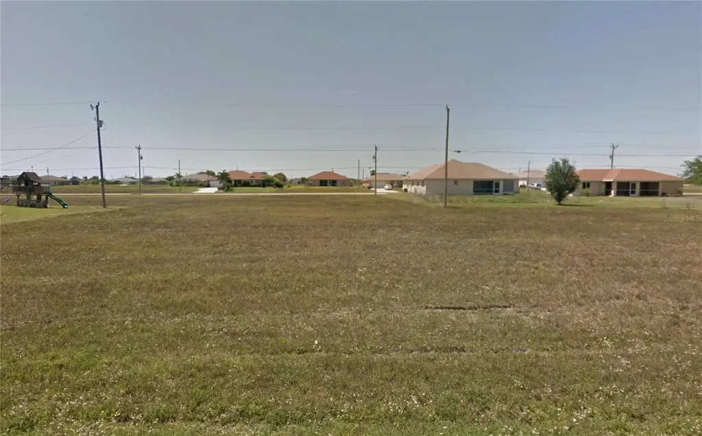1012 NW 7th Place Cape Coral FL 33993