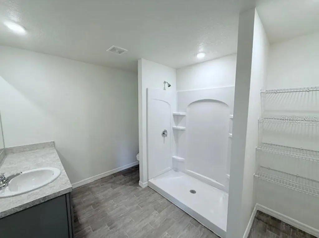 25 Round Thorn Drive Palm Coast FL 32164