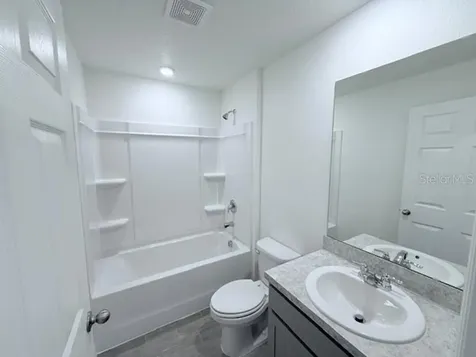 25 Round Thorn Drive Palm Coast FL 32164