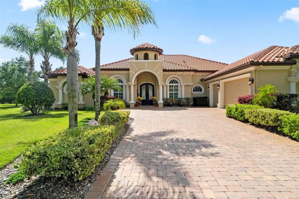 16 Native Oak Court Palm Coast FL 32137